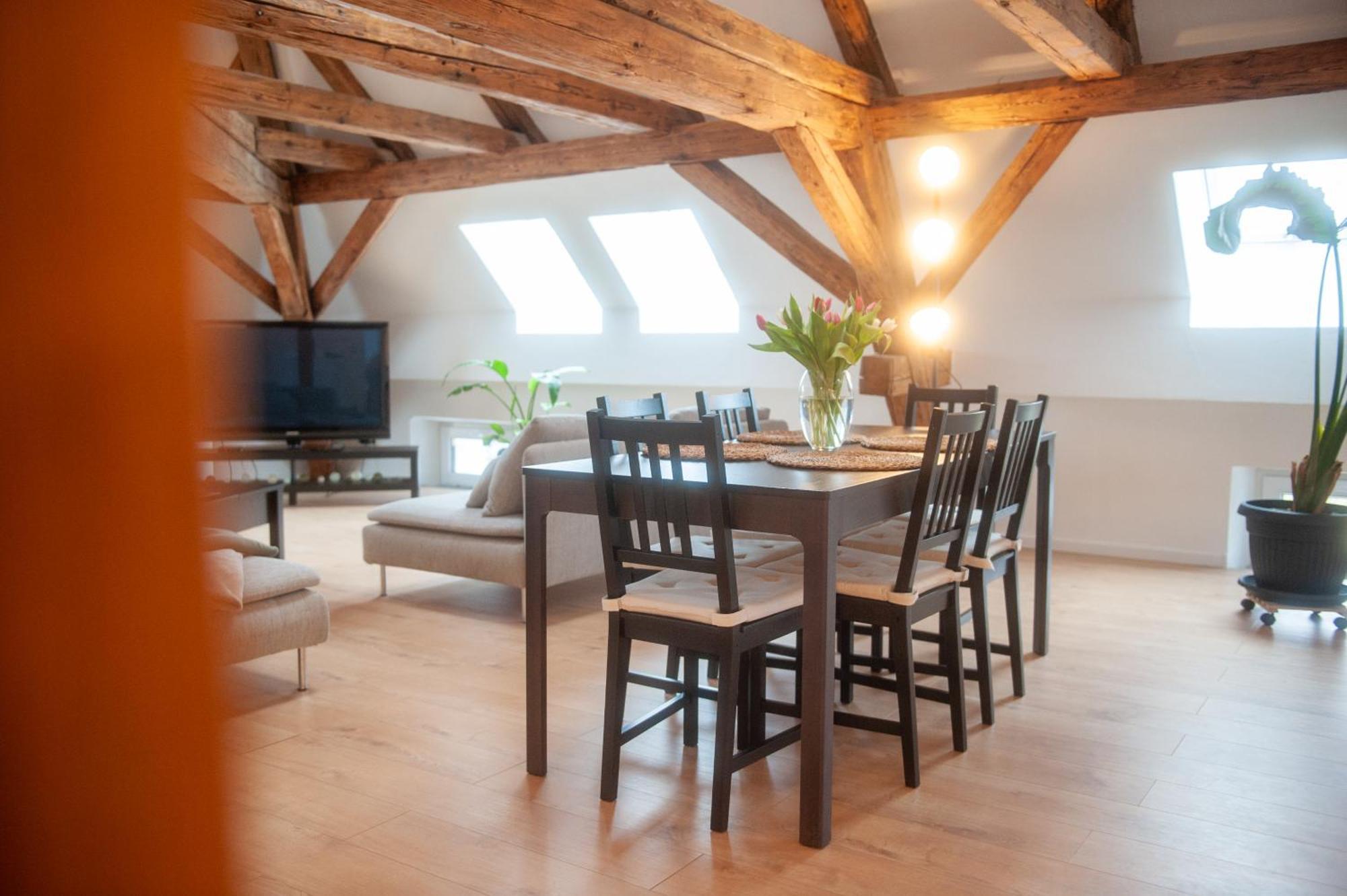 Schlossberg - Ferienwohnung Im Herzen Von 서브 외부 사진